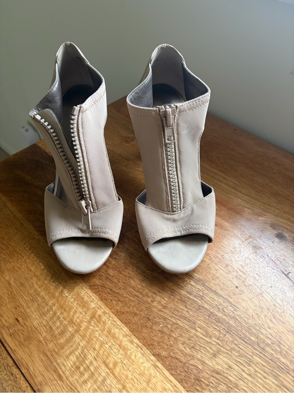 Moda Spana Beige Open-Toe Zip Booties